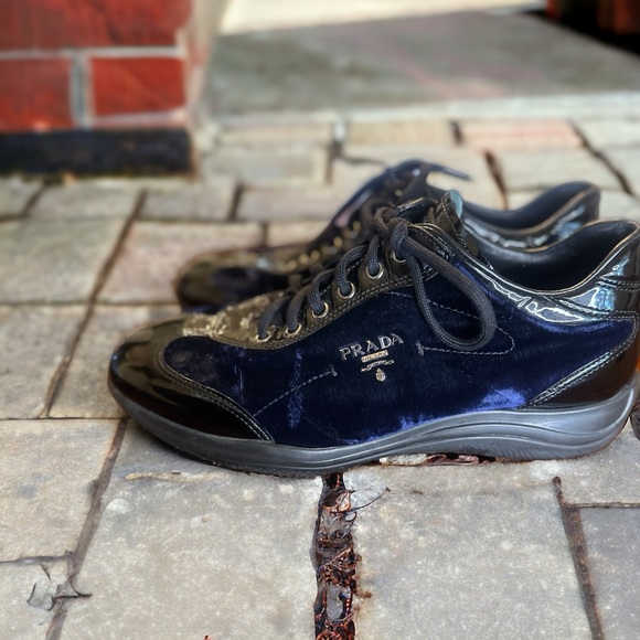 Authentic Prada Men's Blue Velvet and Black Patent Leather Lace Up Running Shoes - Picture 4 of 12